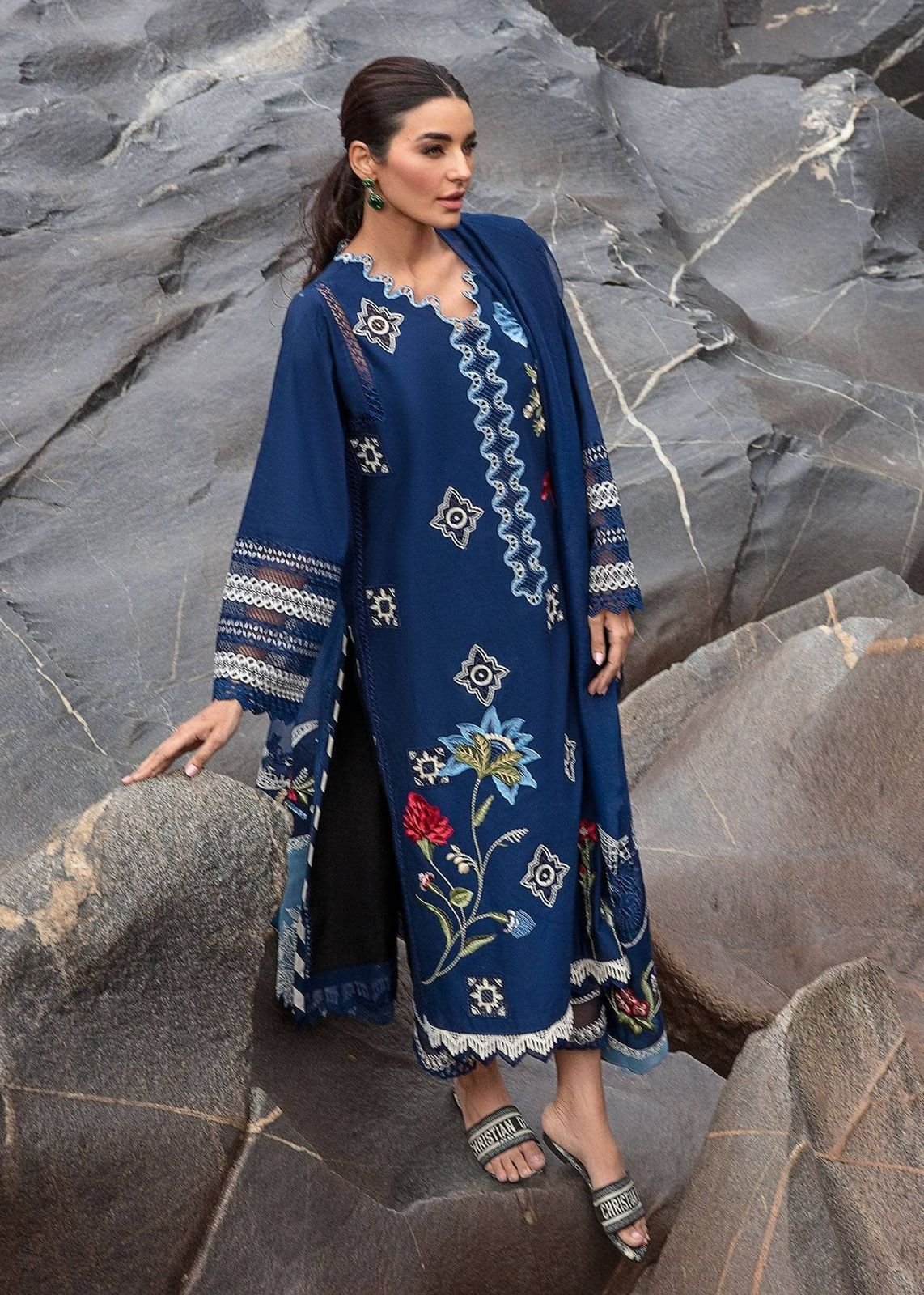 CRIMSON Lawn Embroidered with Organza Dopatta